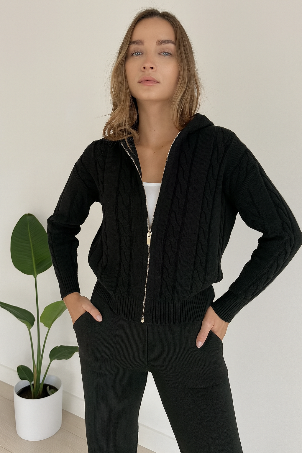 AMBAR Set  Sophistication and Comfort for Fall and Winter