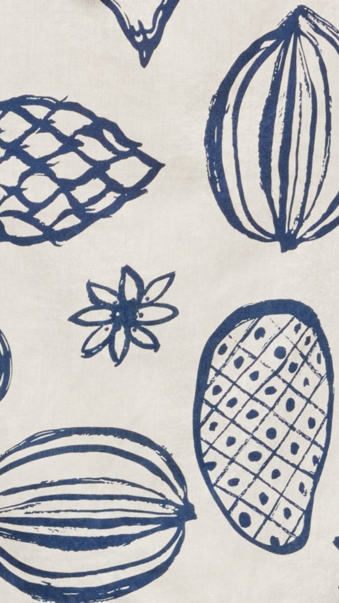 Holiday Dress in Blue Print: Elegance and Comfort for Every Adventure