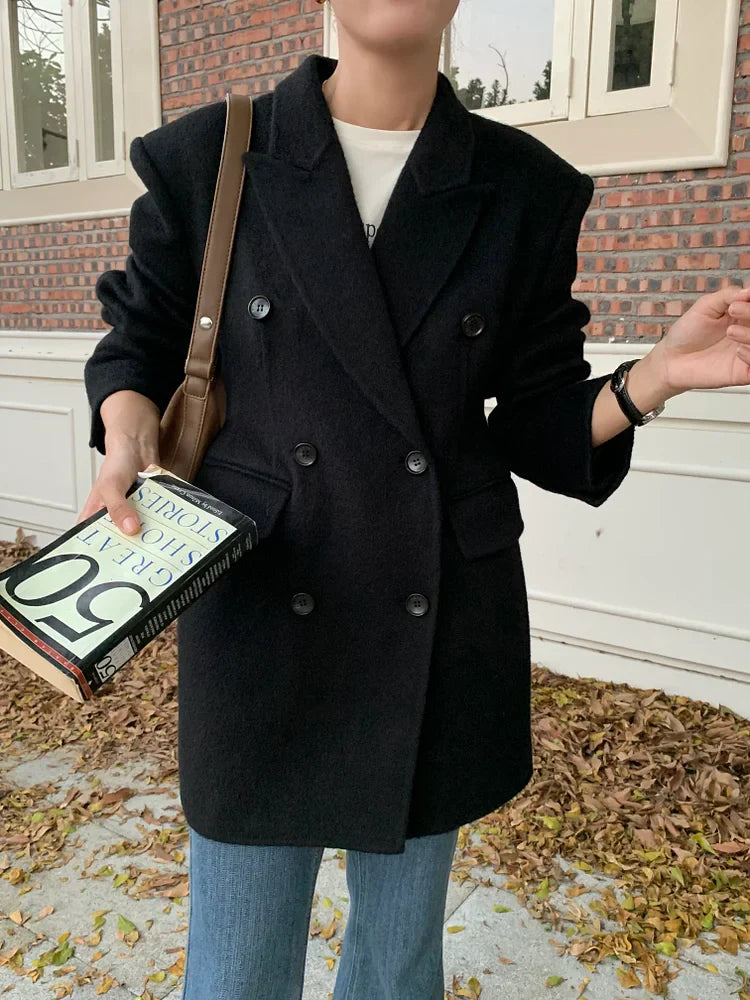 Elisa Women's Wool Blazer - Button, Tailored